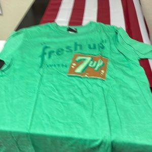 Junk food green men’s extra large T-shirt that shit up seven up